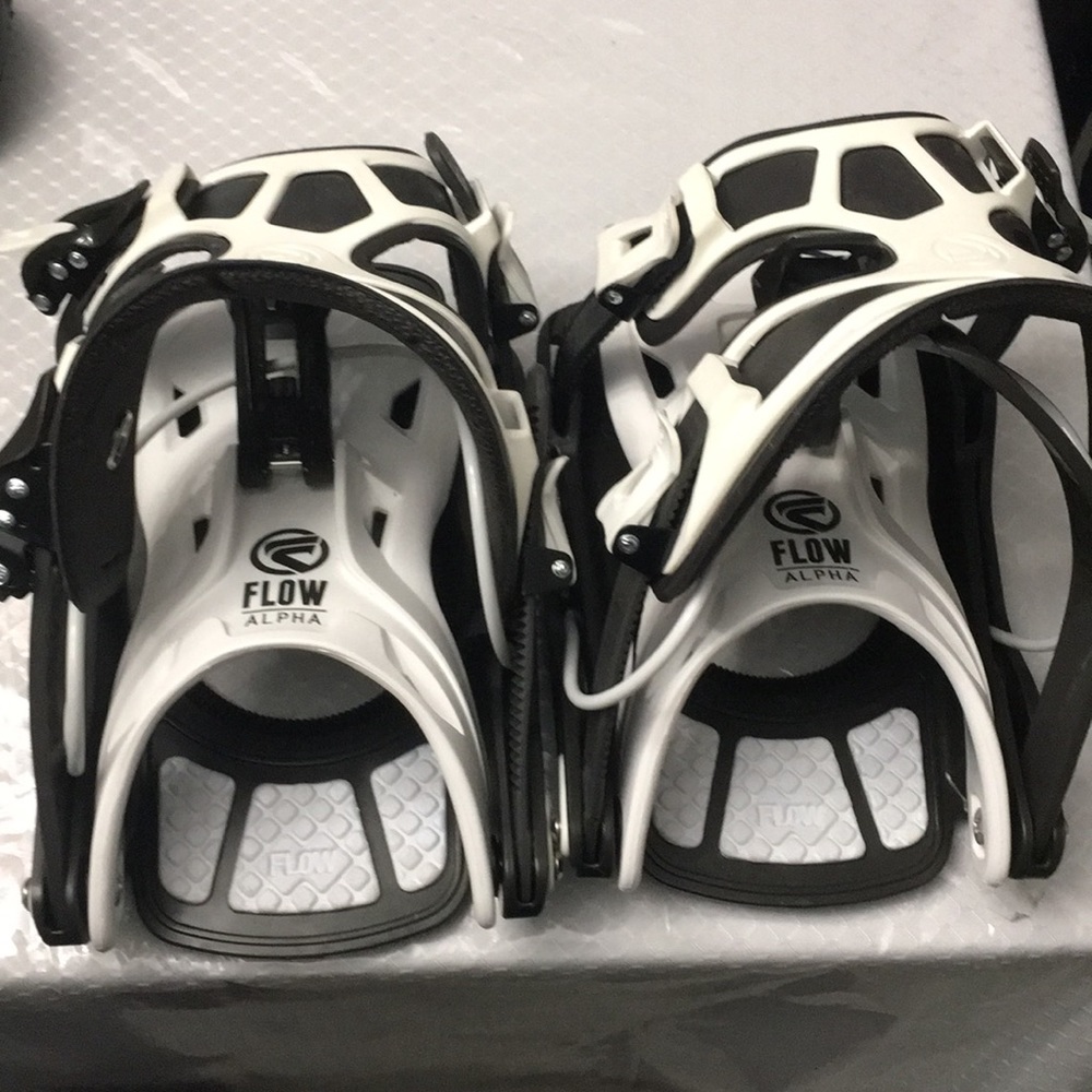 flow alpha bindings large